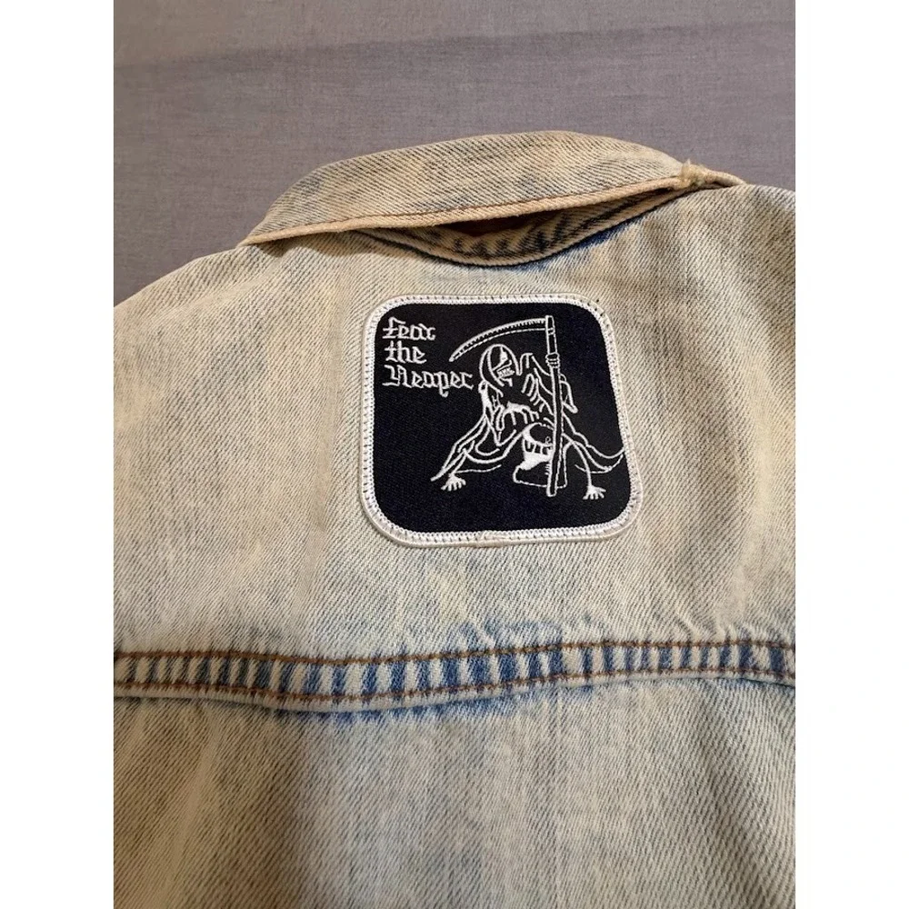 Levi's Trucker Jacket‎ Adult Medium Blue Denim Patched Button Long Sleeve.